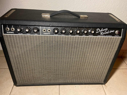 Amplificador Fender Deluxe Reverb-amp