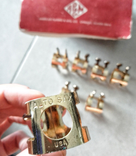7 Abrazaderas De Saxo Alto Made In U.s.a. Vintage En Caja 