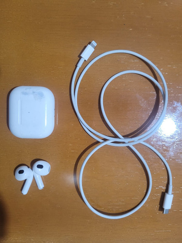 Apple AirPods (3ª Geração) Lightning