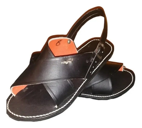 Huarache Cruzado Negro Con Placa De Cocodrilo