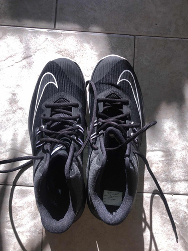 Zapatillas Nike Air Versitile Ii Basquet 43