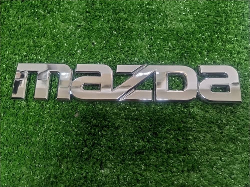 Emblema Palabra Mazda Cromada Foto 2