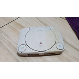 Playstation 1 Psone Só O Aparelho Sem Nada. Fica Reniciando E Tem Som E Imagem E Não Leu Os Jogos. 104. A3