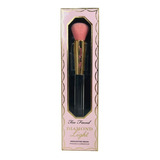 Too Faced Brocha Para Iluminador Diamond Light Brush