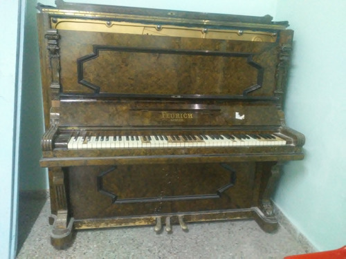 Piano Alemán Marca Feurich Año 1905, Madera De Raiz De Nogal