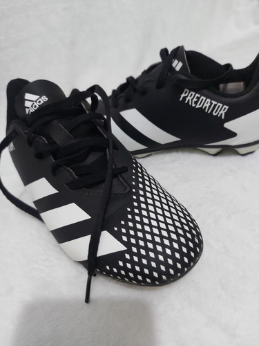 Botines adidas Predator 