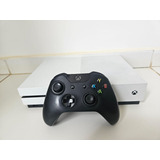 Xbox One S 1tb Standard Com Controle Preto E Gta V.