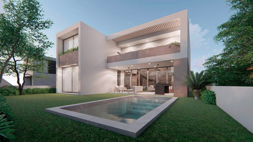 Casa Para Venta En  Yucatan Country Club  Cerca Universidad 