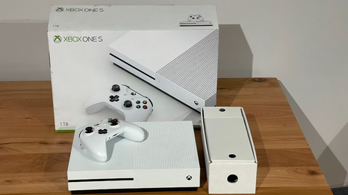 Microsoft Xbox One S 1tb Standard + Control Original Impekes