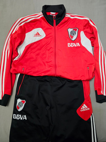 Conjunto River Plate Campera Roja Y Pantalon Negro 2013