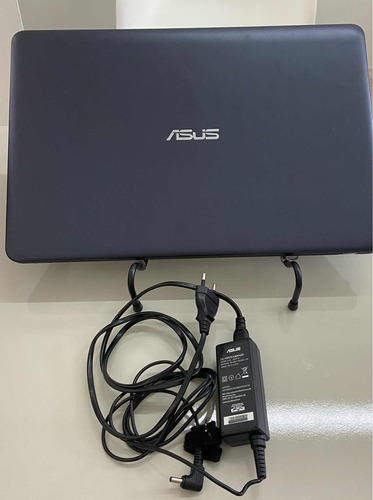Notebook Asus 15 Core I3