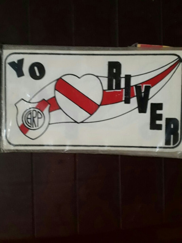 Cartel De Plastico. Yo Amo A River.