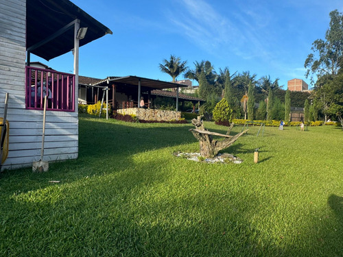 Hermosa Casa Finca Colonial Urbana En Venta En El Carmen De Viboral - Imagen 2