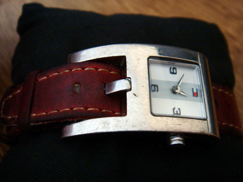 Reloj Tommy Hilfiger F80150 Para Dama 100% Original.