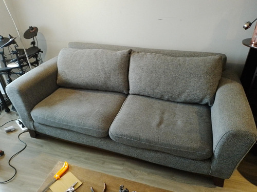 Sillon Gris Usado, L X Alto X Ancho = 205cm X 81cm X 98cm