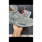 Tenis Jordan Retro 4 X Kaws 