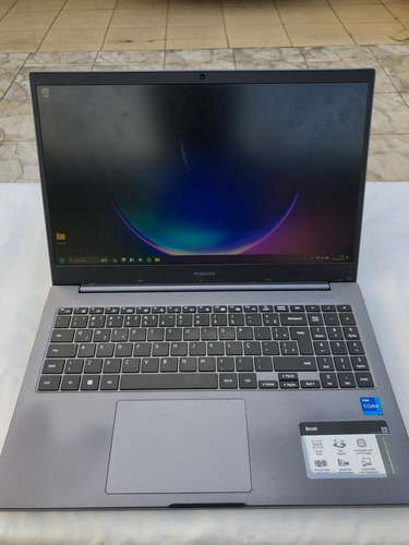 Samsung Book I7 11 Gen Ssd 240gb 8gb Ramddr4 + Teclado Mouse