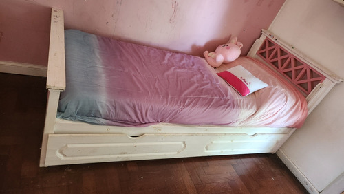 Cama De Pino Laqueada Con Cajonera 