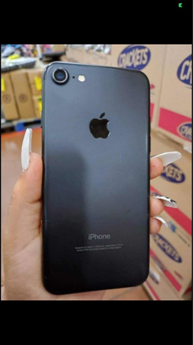 Celular iPhone 7 De 32 Gb Color Negro