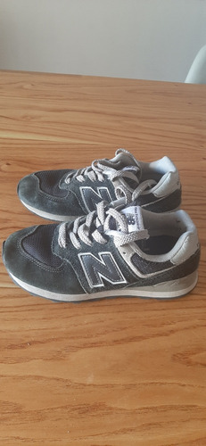 Zapatillas New Balance. Talle 30