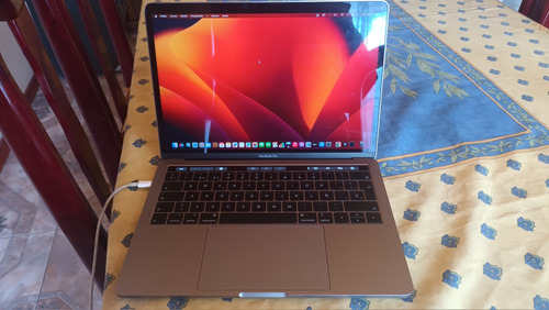 Vendo Macbook Pro 2019 13  8 Ram