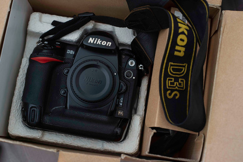 Nikon D3s Com Lente Nikon 50mm Ais