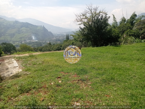 Lote Totalmente Plano A 2 Minutos De La Autopista