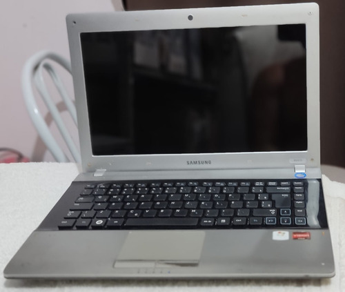 Samsung Rv415 Amd E350 1.60ghz 3gb Ram Hd 320gb Detalhes.