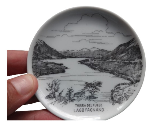 Plato  Tierra Del Fuego Lago Fagnano Antiguo Uhlenhorst Ushu