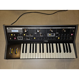 Sintetizador Moog Little Phaty Stage 2