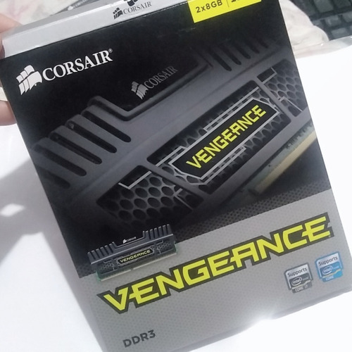 Memoria Corsair Vengeance 16gb Ddr3 1600mhz - 2x8gb