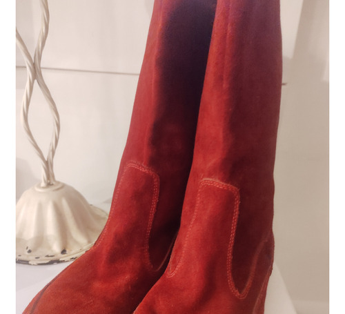 Botas De Cuero Gamusado Talle 36