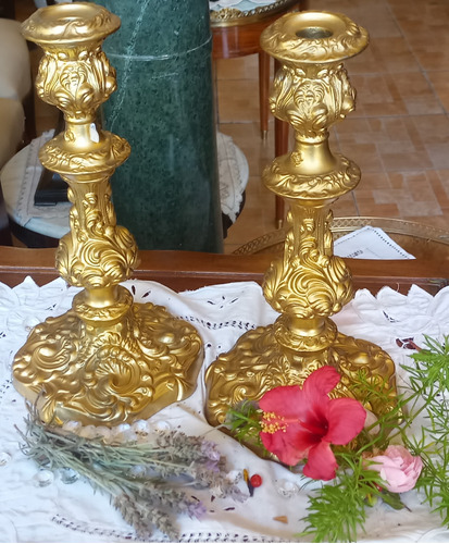 Antiguo Par De Candelabros Peltre Patinados Dorado 28cm N84