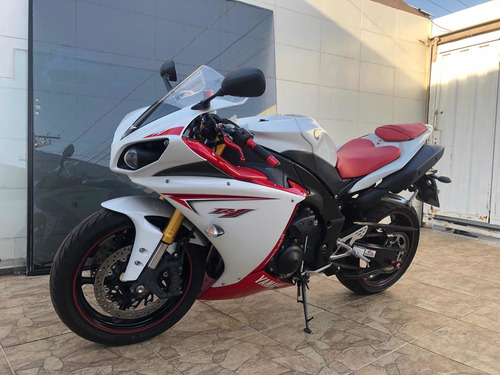 YAMAHA YZF R1