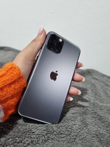 iPhone 11 Pro Max 256gb 77%