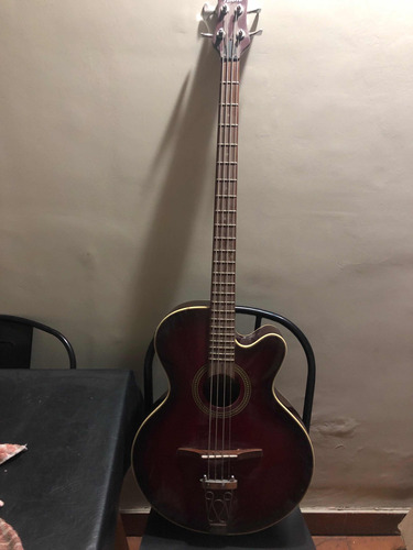 Se Vende Bajo Faim Electroacustico