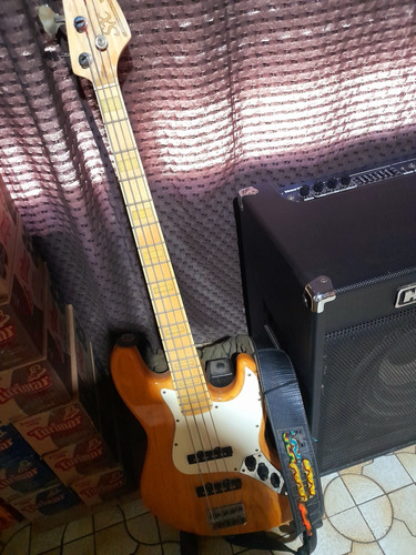 Bajo Sx Jazz Bass Usado + Amplificador Arket Para Bajo 150 W