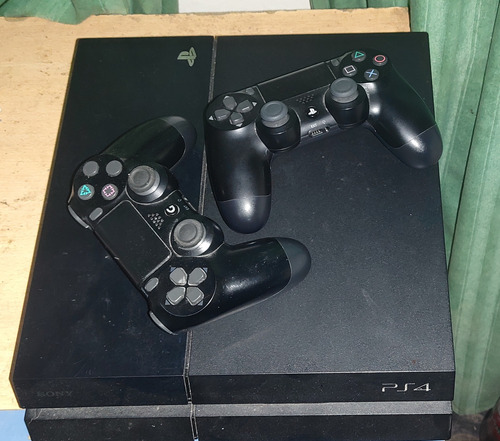 Play Station 4