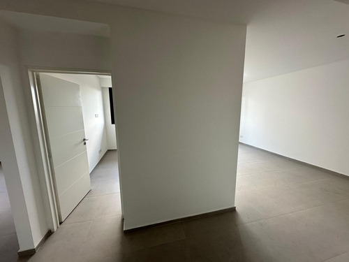 Departamento De 3 Ambientes A Estrenar. Full Amenities. - Imagen 4