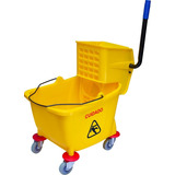 Cubeta De Carrito Con Exprimidor Marca Oval De 32 Lt Color Amarillo