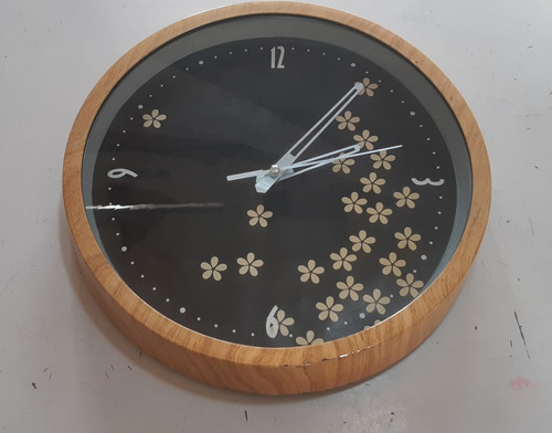 Reloj De Pared Color Madera Clara Con Flores, Leer Descr