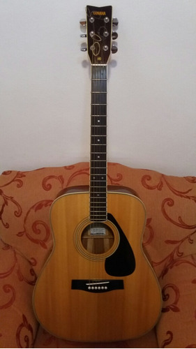 Guitarra Acústica Yamaha