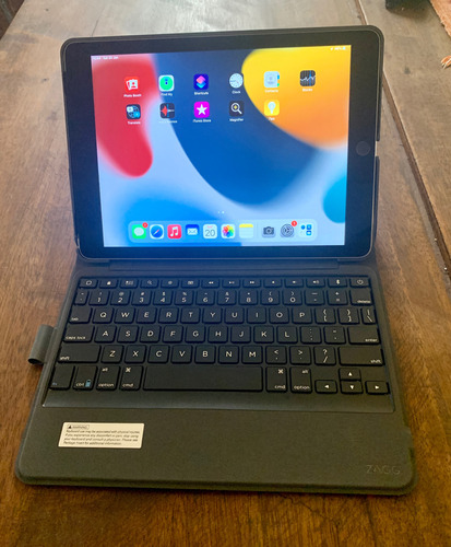 iPad Apple 5a Geração 32gb Wifi + Keyboard Case Zagg 