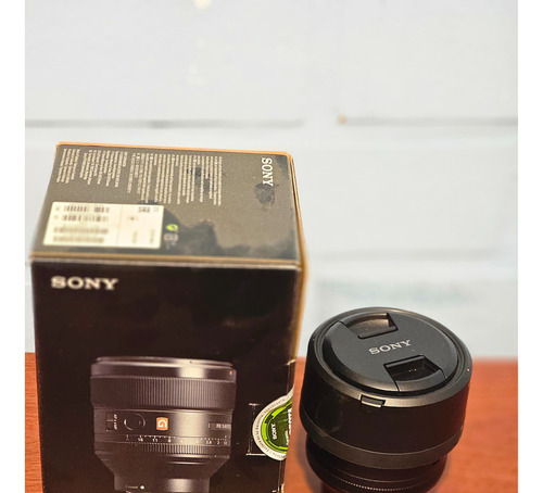 Sony G Master Sel85f14gm 85mm F/16-f/1.4 Lens