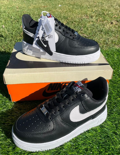 Nike Original Usa Air Force 1  (cuero Grabado N/b) T 23 Cm