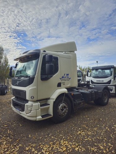 Volvo Vm 330t 4x2 2016