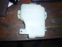 Vendo Tanque De Wiper De Mitsubishi Montero, Año 1991