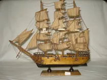 Barco Miniatura Fragata Antigo De Madeira