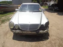 Vendo Mercedes Benz, Modelo E320, Año 2000, Diesel Por Pieza