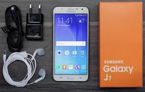 Smartphone Samsung Galaxy J7 Branco Usado